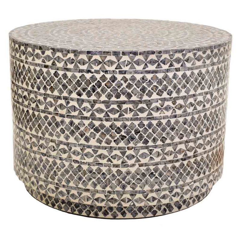 GREY ROUND WOODEN TABLE WITH CAPIZ FINISHING
