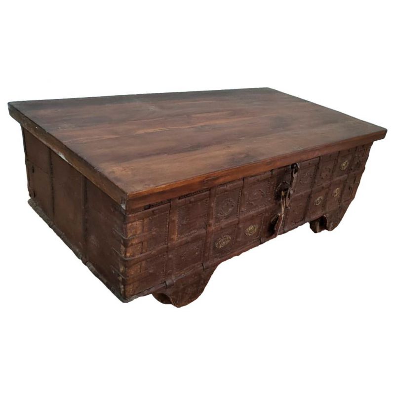 BROWN HANDMADE FINISHED TRUNK TABLE