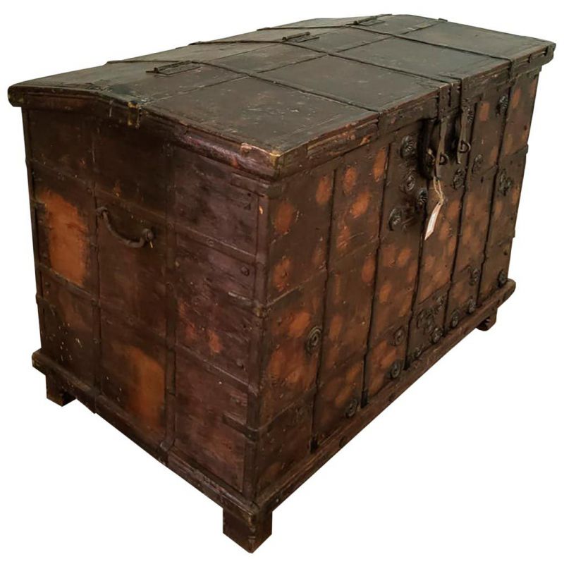 BROWN HANDMADE FINISHED TRUNK