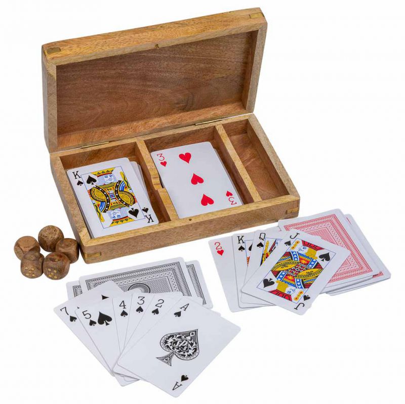 2 IN 1 GAME (CARDS+DICE) IN BROWN WOODEN BOX