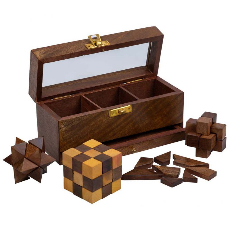SET OF 4 PUZZLES WITH WOODEN BOX AND BROWN WOOD FINISHES